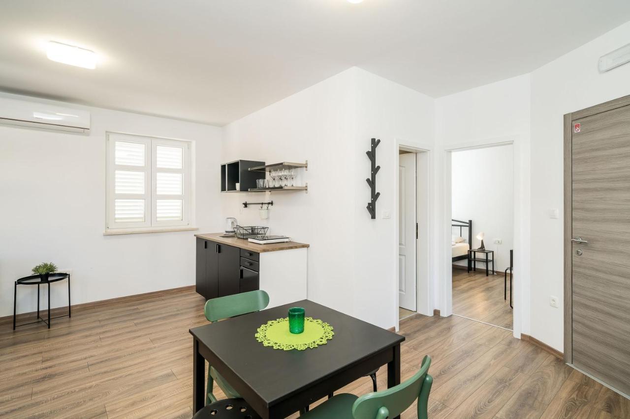 Residence & Pool Villa Schwarz Suites 챠브타트 객실 사진