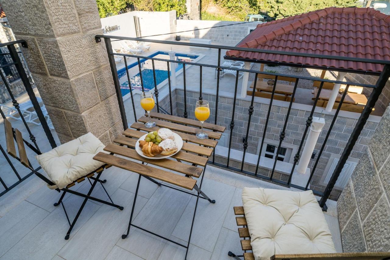 Residence & Pool Villa Schwarz Suites 챠브타트 외부 사진
