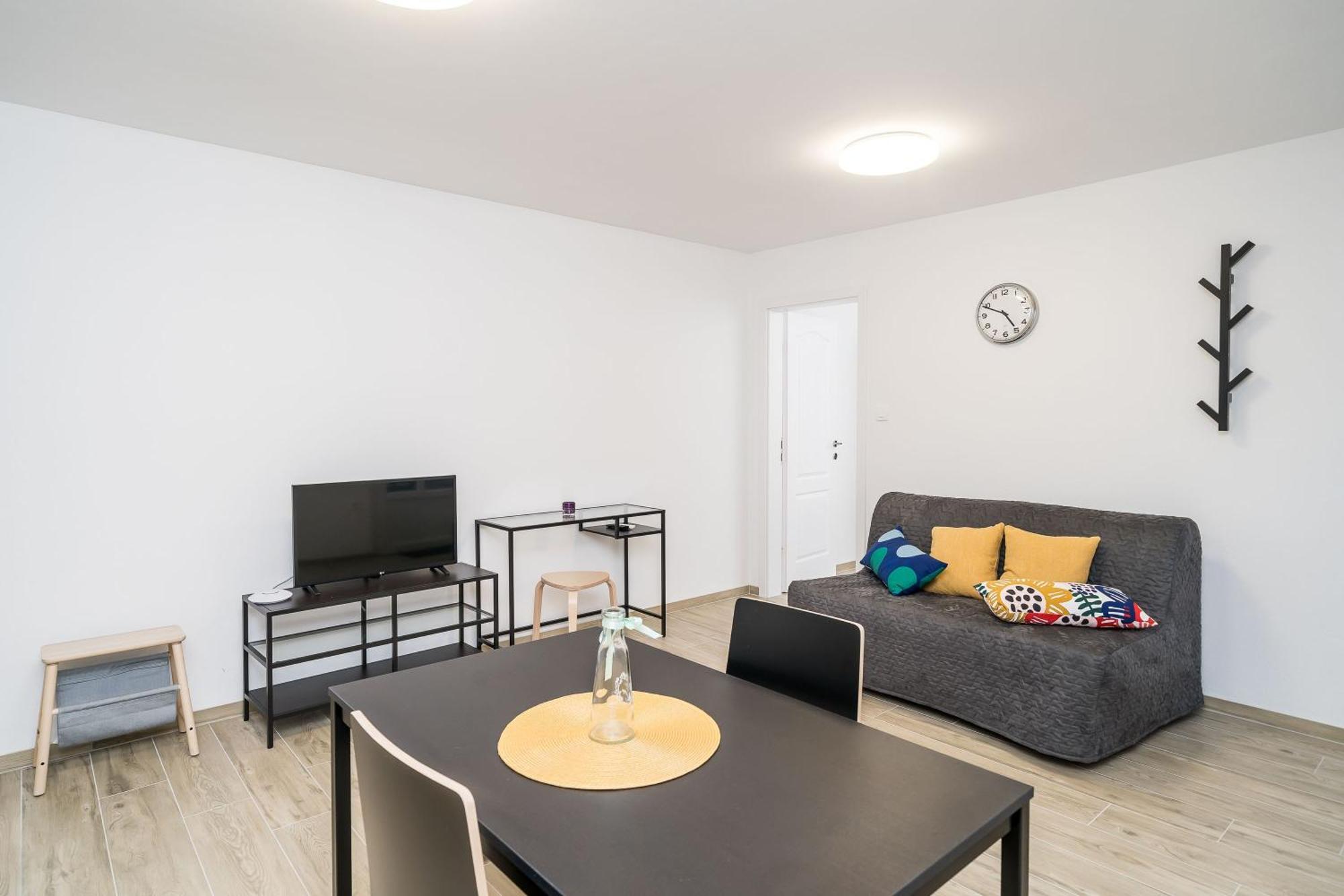 Residence & Pool Villa Schwarz Suites 챠브타트 객실 사진